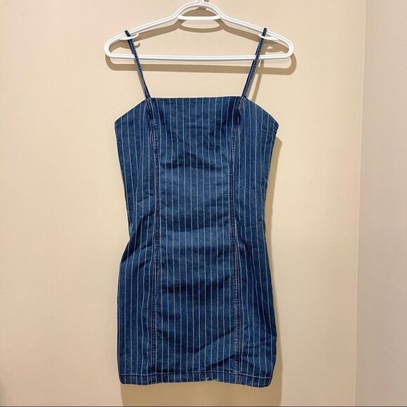 Forever 21 Pinstriped Denim Mini Dress Small - Picture 9 of 9